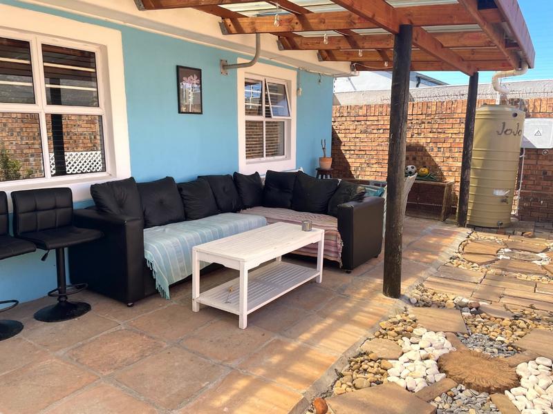 To Let 2 Bedroom Property for Rent in Costa Da Gama Western Cape